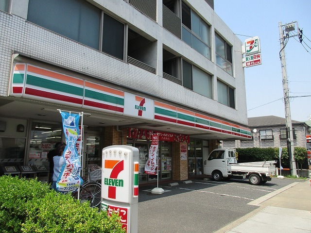 コンビニ　セブンイレブン（コンビニ）まで713m