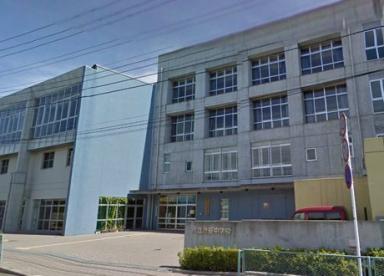 中学校　渋谷中学校（中学校）まで1633m