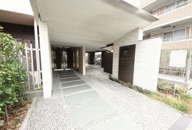 京急本線 京急蒲田駅 徒歩7分 8階建 築16年の外観写真