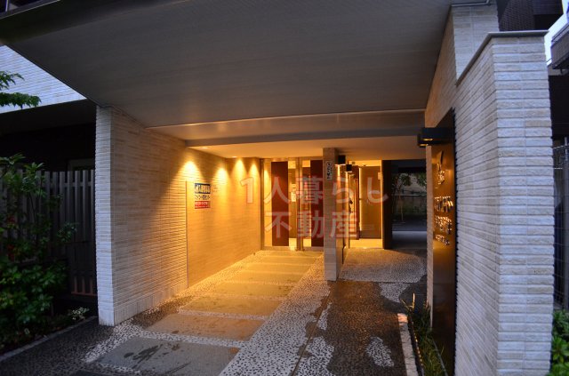京急本線 京急蒲田駅 徒歩7分 8階建 築16年の外観写真