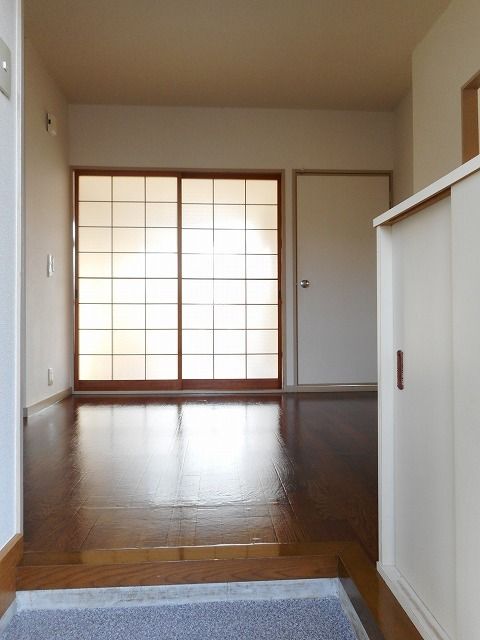 ファミール桂の玄関写真