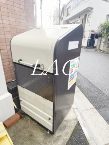 ＪＲ総武線快速 新小岩駅 徒歩6分 3階建 築20年の外観写真
