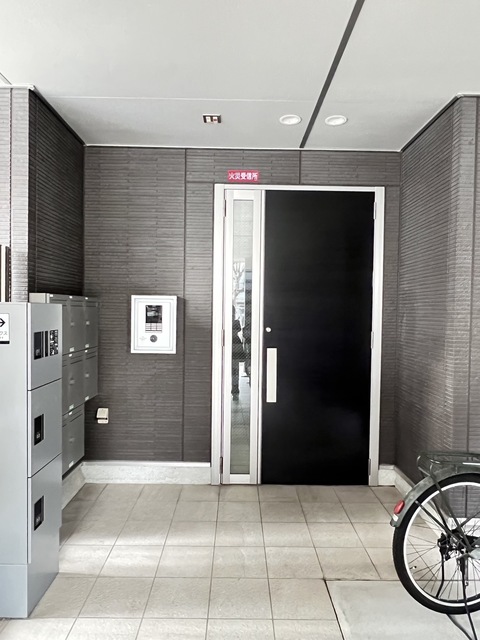 アーム御陵前の外観写真