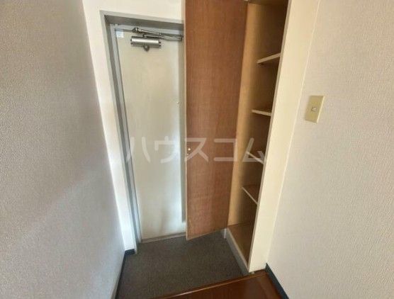 ダジュール生田の玄関写真