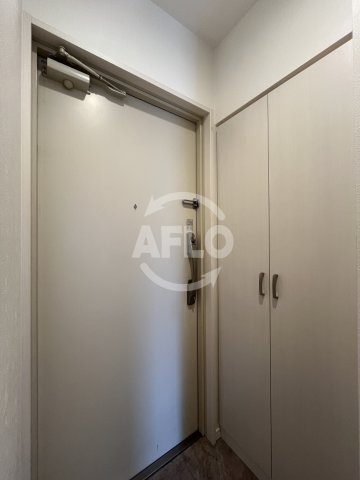 玄関　スプランディッド新大阪DUE　玄関