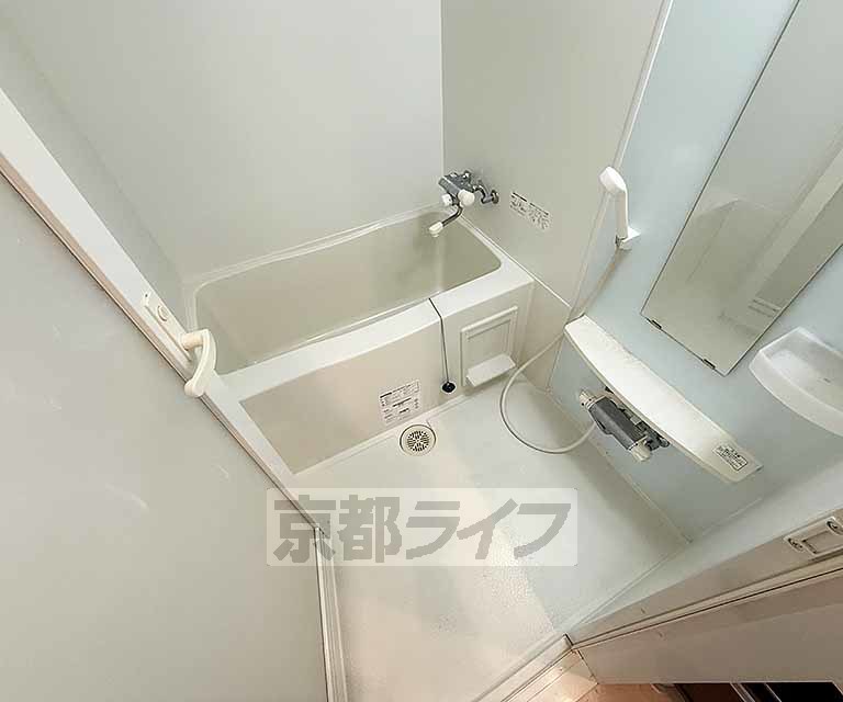 京阪本線 祇園四条駅 徒歩8分 5階建 築19年の風呂写真