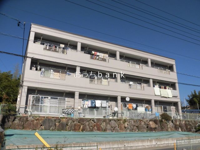 サンリバーハイツの外観写真