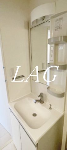 洗面設備　独立洗面台です。