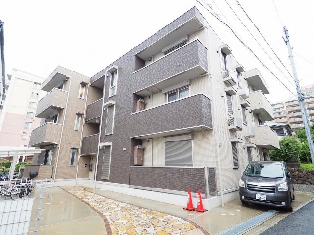 D-room灘北通の外観写真