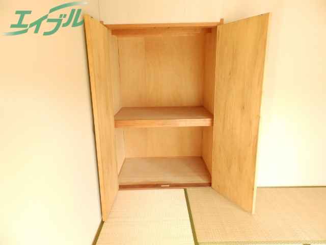 収納　同棟別部屋の写真です
