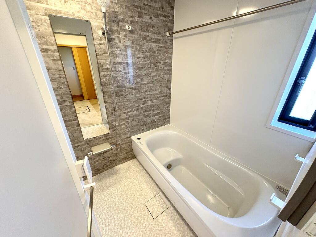 世田谷区中町1丁目戸建の風呂写真