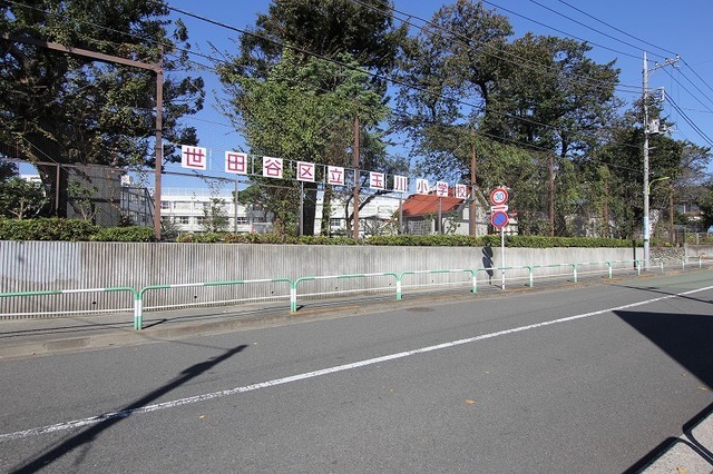 世田谷区中町1丁目戸建の周辺写真