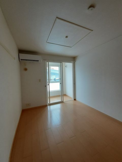 グレースパート2 Iの居間写真