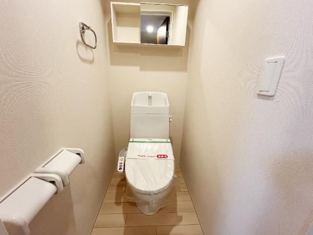 トイレ　シャワー付トイレ