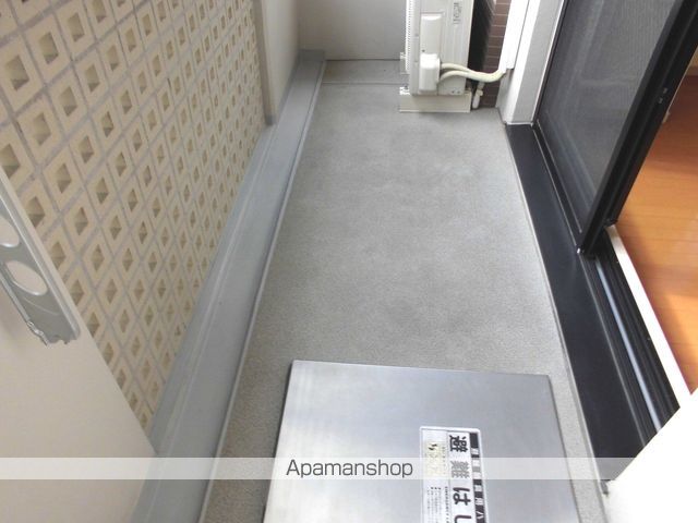 地下鉄御堂筋線 江坂駅 徒歩12分 10階建 築19年の内装写真