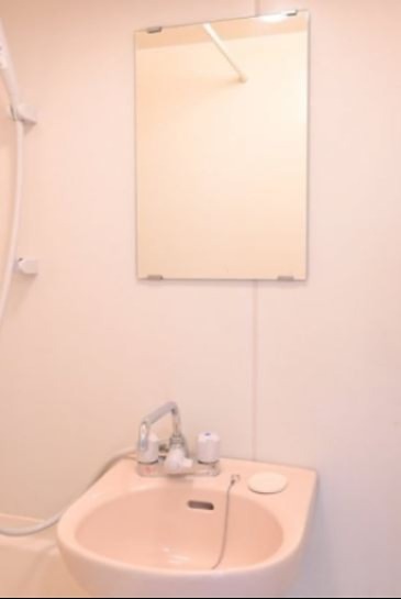 洗面設備　※同仕様写真含む