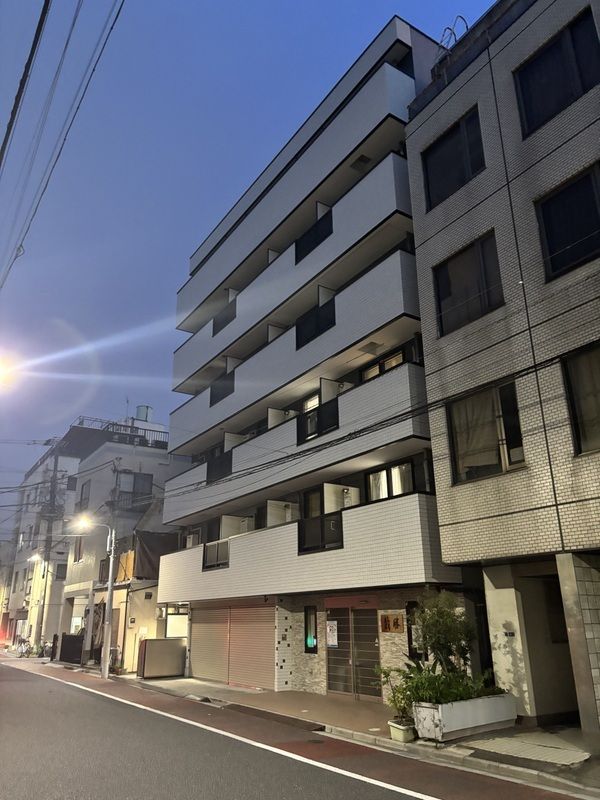 東京メトロ銀座線 浅草駅 徒歩18分 築9年