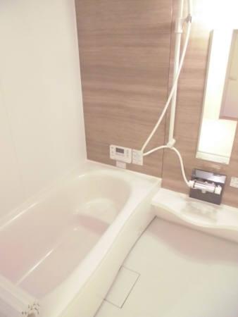 バス・シャワールーム　日々の疲れを癒すお風呂付です