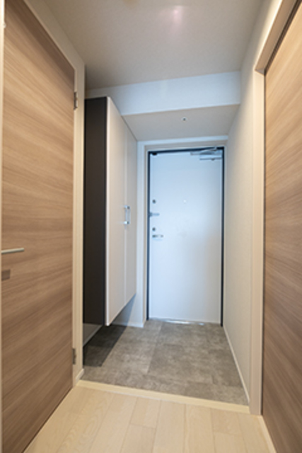 玄関　※写真は同タイプ住戸です。
