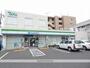 コンビニ　ファミリーマート鹿大法文学部前店（コンビニ）まで204m