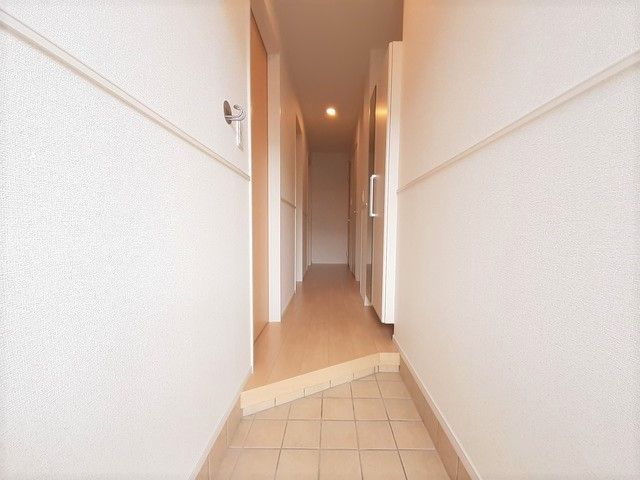 グラーティアAの玄関写真