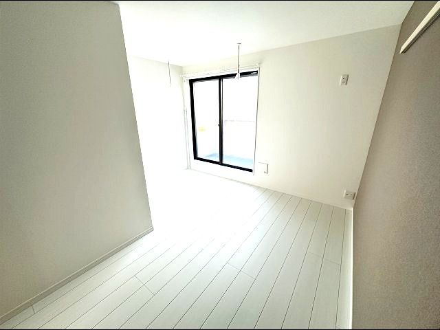 ベイルームプロスパー海老名の居間写真