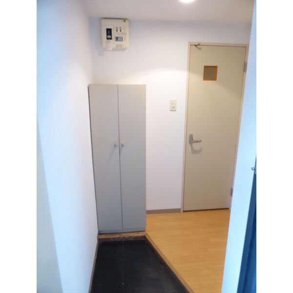 玄関　落ち着いた玄関です