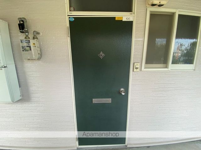 小山エビスコーポの外観写真