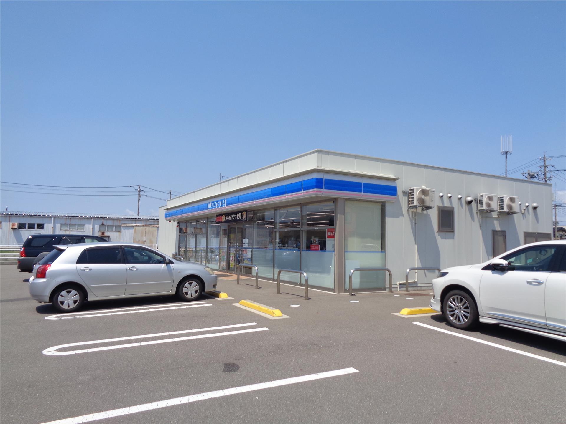 コンビニ　ローソン金沢大友三丁目店（コンビニ）まで566m