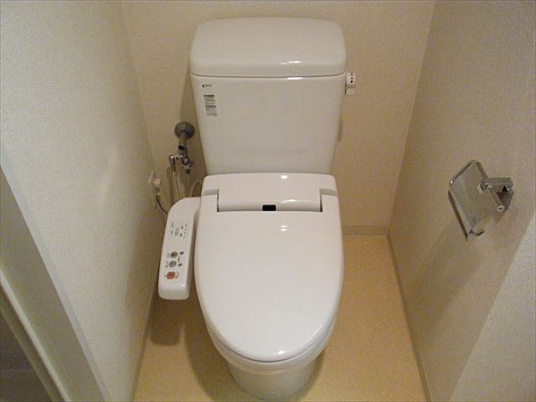 トイレ　コンパクトで使いやすいトイレです