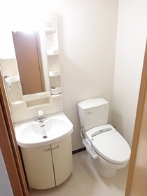 洗面設備　※同仕様写真含む