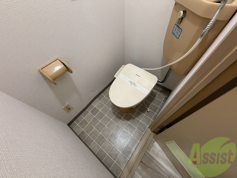 トイレ　バス・トイレ別でお掃除しやすいですよ～。