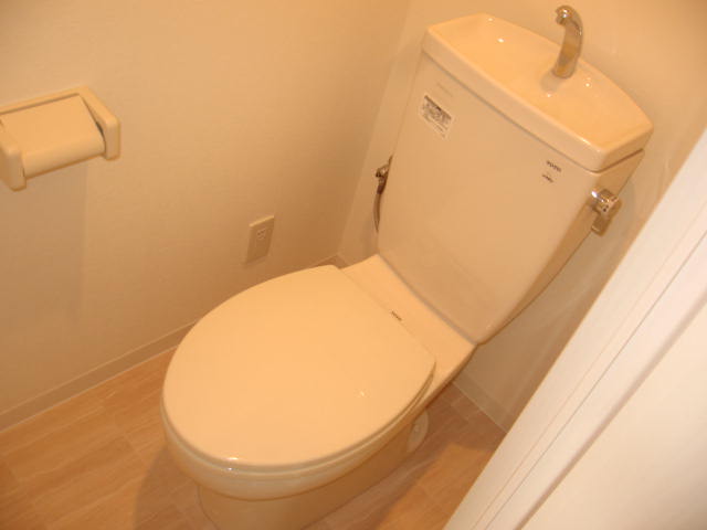 トイレ　ゆったりとした空間のトイレです
