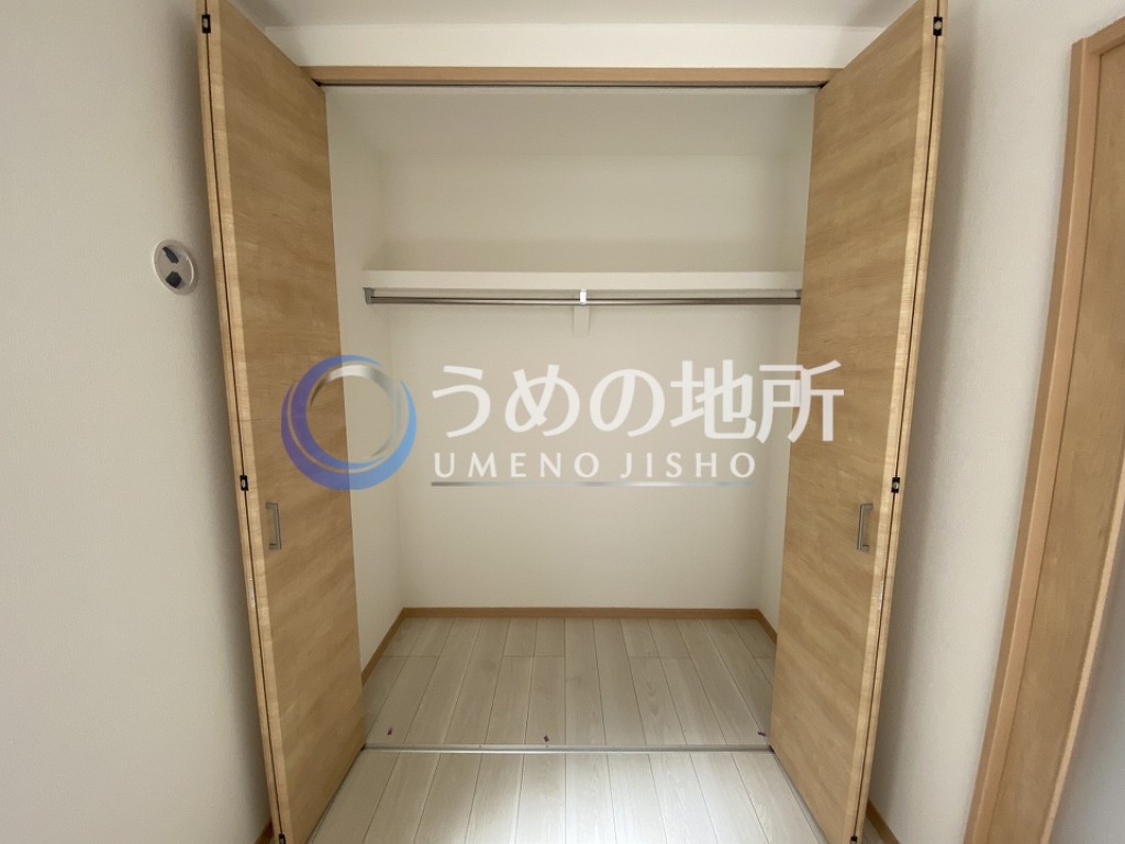 収納　洋室収納