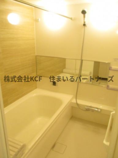 バス・シャワールーム　日々の疲れを癒すお風呂付です