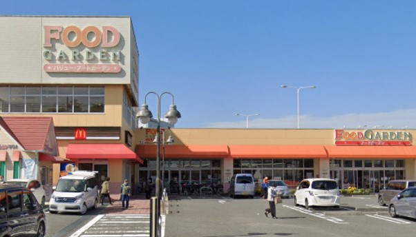 コンビニ　フードガーデン上尾中妻店（コンビニ）まで217m