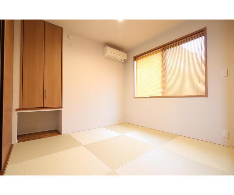 門真市元町24-6 2階建の居間写真