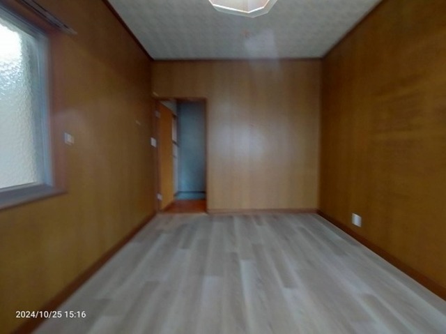 杭ノ瀬戸建ての居間写真
