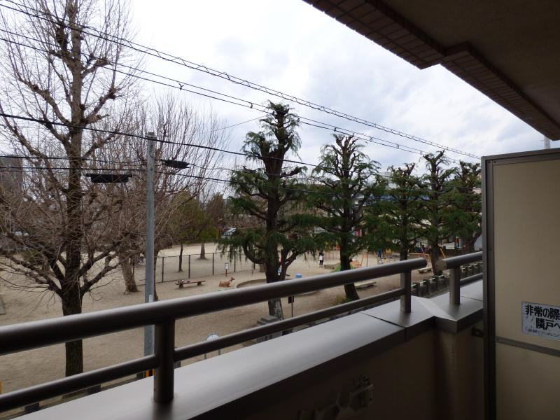 眺望　南向きのベランダ