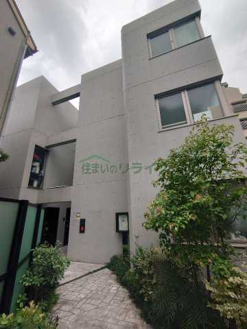 建物外観　UVAS池袋