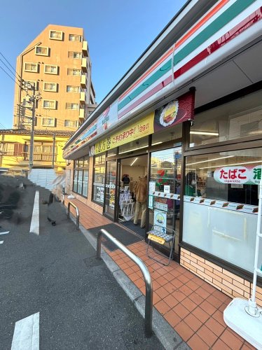コンビニ　セブンイレブン 東日暮里4丁目東店（コンビニ）まで312m