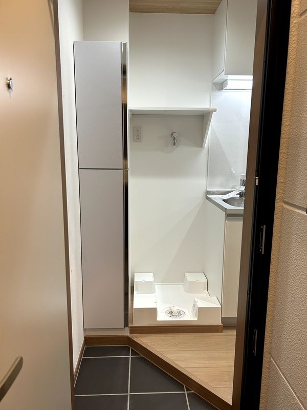 玄関　MJ RESIDENCE 王子 　北区王子３
