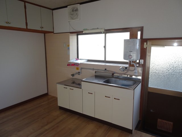 小出 貸家のキッチン写真