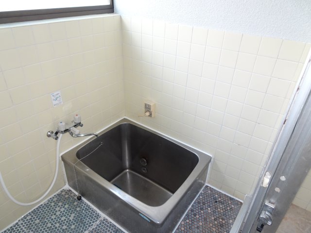 小出 貸家の風呂写真