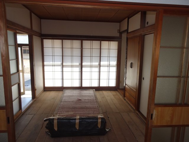 小出 貸家の居間写真