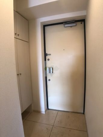 玄関　サンパレス駒込壱番館