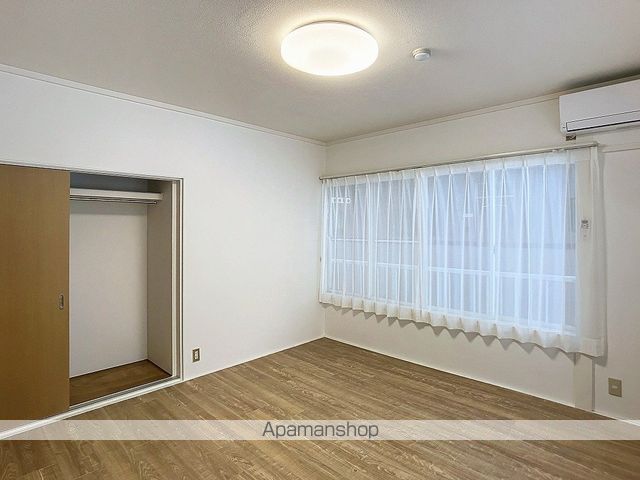 リバー浅ノ川の居間写真