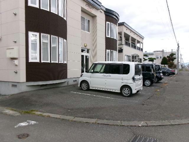 駐車場　駐車場