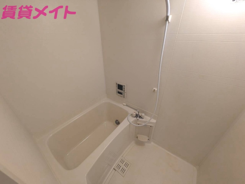 バス・シャワールーム　反転タイプ参考写真