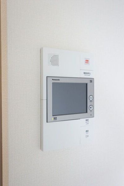 セキュリティ　モニター付きインターホンでセキュリティ面もとっても安心です！
